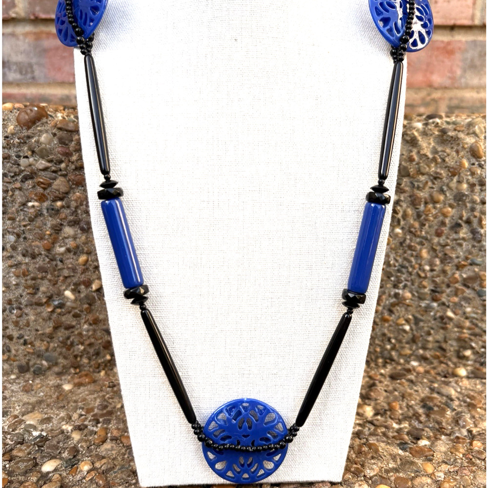 Vintage Joan Rivers Acrylic Lucite Cutout Blue & Blackβ Necklace Unique Rare 36"